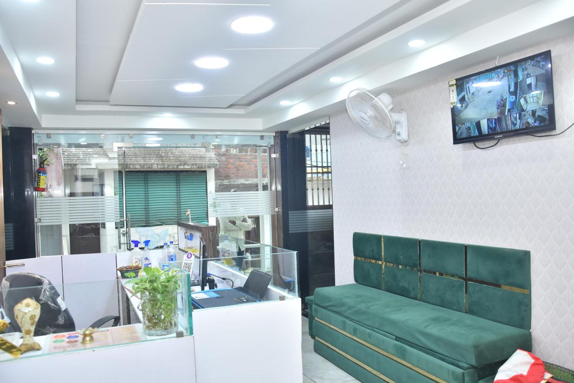 Green Leaf อุจเจน ภายนอก รูปภาพ